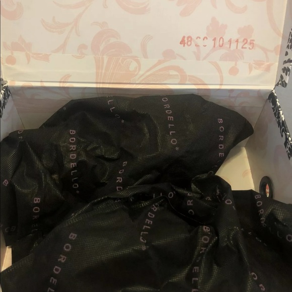 Bordello rockabilly cherry heels size 6 - Picture 8 of 8